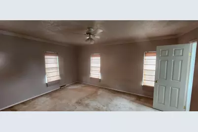 386 Pittsburgh Circle, Ellwood City, PA 16117 - Photo 20