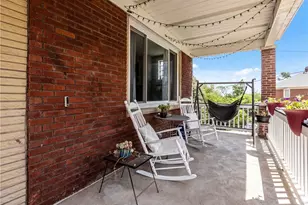 17 E Willock Rd, Pittsburgh, PA 15227 - Photo 2