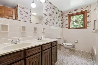 2529 Matterhorn Drive, Pittsburgh, PA 15090 - Photo 16