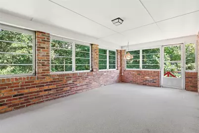 2529 Matterhorn Drive, Pittsburgh, PA 15090 - Photo 12
