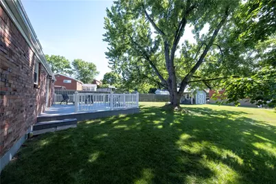 279 Southward Dr, Moon/Crescent Twp, PA 15108 - Photo 6