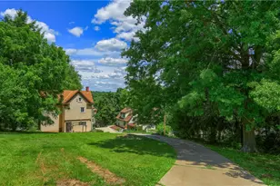 201 Center Ave, Oakdale, PA 15071 - Photo 40