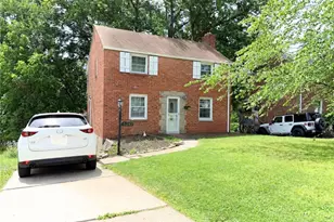 5251 Fieldcrest Dr, Pittsburgh, PA 15236 - Photo 2