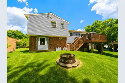 111 Crestwood Dr, Ross Twp, PA 15237 - Photo 6