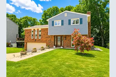 111 Crestwood Dr, Ross Twp, PA 15237 - Photo 2