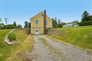 359 Old Rte 19, Scott Township, PA 16101 - Photo 2