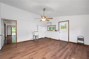 214 Willow Run Dr, Center Township, PA 16001 - Photo 18
