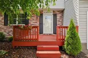 107 Heston Dr, Cranberry Township, PA 16066 - Photo 2