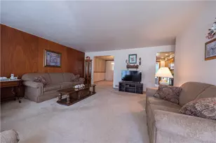 2853 W Munroe St, Bethel Park, PA 15102 - Photo 6