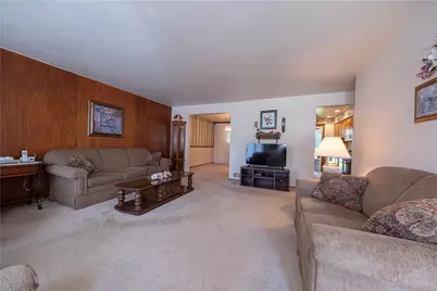 2853 W Munroe St, Bethel Park, PA 15102 - Photo 6
