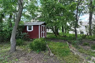1909 Colonial Dr, Pittsburgh, PA 15143 - Photo 38