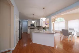 1909 Colonial Dr, Pittsburgh, PA 15143 - Photo 4