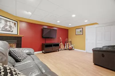 130 W Field Club Drive, Robinson Twp, PA 15136 - Photo 36