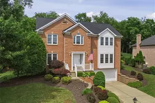 130 W Field Club Dr, Robinson Twp, PA 15136 - Photo 2