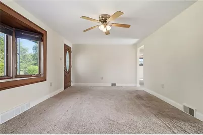 41 R Kenridge Dr, Kennedy Township, PA 15136 - Photo 4