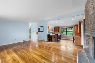 401 Kurt Dr, Pittsburgh, PA 15243 - Photo 8