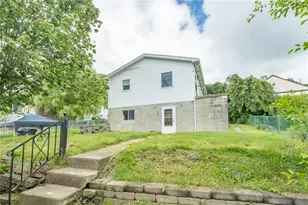 220 W 10th Ave, Tarentum, PA 15084 - Photo 4