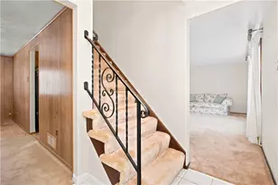 1852 Patricia Dr, South Park, PA 15129 - Photo 4