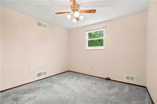 1852 Patricia Dr, South Park, PA 15129 - Photo 24