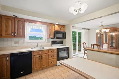 1852 Patricia Drive, South Park, PA 15129 - Photo 12