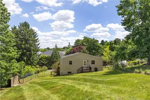 2404 Marble Ln, Pittsburgh, PA 15143 - Photo 4