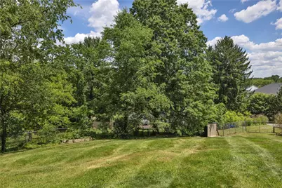 2404 Marble Ln, Pittsburgh, PA 15143 - Photo 32