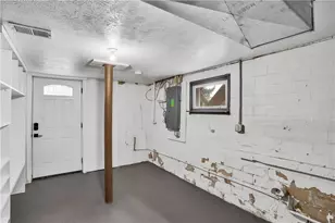 2404 Marble Ln, Pittsburgh, PA 15143 - Photo 26