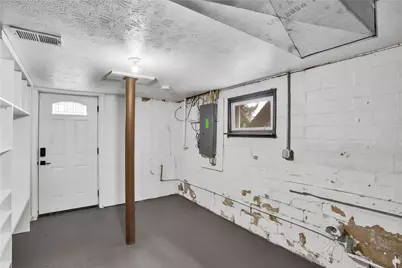 2404 Marble Ln, Pittsburgh, PA 15143 - Photo 28