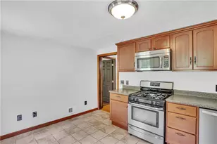2404 Marble Ln, Pittsburgh, PA 15143 - Photo 12