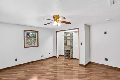 2404 Marble Ln, Pittsburgh, PA 15143 - Photo 14