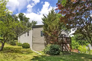 2404 Marble Ln, Pittsburgh, PA 15143 - Photo 4