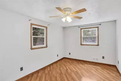 2404 Marble Ln, Pittsburgh, PA 15143 - Photo 18