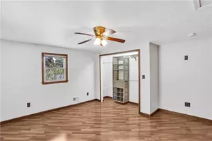 2404 Marble Ln, Pittsburgh, PA 15143 - Photo 14