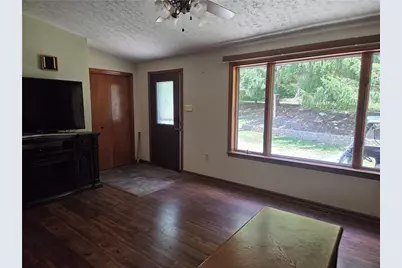 163 Noll Rd, Hanover Township, PA 15043 - Photo 4