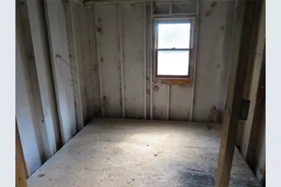 19 Gibson Ave, Washington, PA 15301 - Photo 6