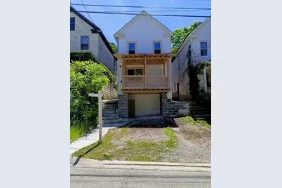 210 N 4th St, Jeannette, PA 15644 - Photo 2