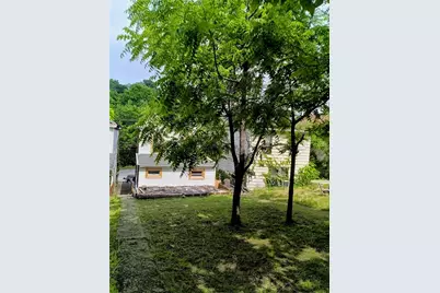 210 N 4th St, Jeannette, PA 15644 - Photo 26