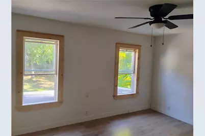 210 N 4th St, Jeannette, PA 15644 - Photo 18