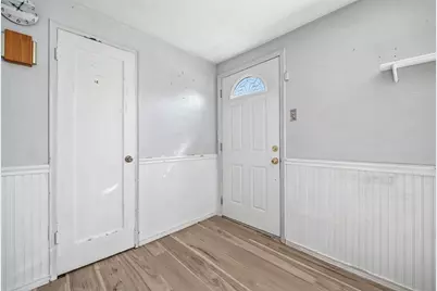 626 Perrilyn St, Pittsburgh, PA 15226 - Photo 4