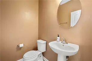 31 Hawthorne Dr, Chartiers, PA 15301 - Photo 16