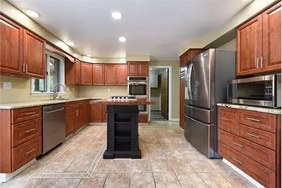 153 Oakwood, Peters Township, PA 15317 - Photo 8