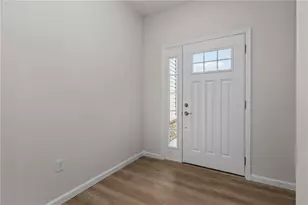 334 Cherokee Dr, Chippewa Township, PA 15010 - Photo 2