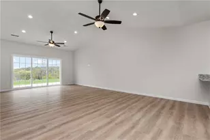 334 Cherokee Dr, Chippewa Township, PA 15010 - Photo 8