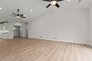 334 Cherokee Dr, Chippewa Township, PA 15010 - Photo 10