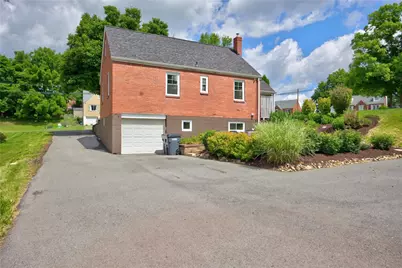205 Coral Dr, Pittsburgh, PA 15241 - Photo 36