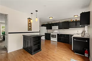 6305 Oyster Bay Ct, Bridgeville, PA 15017 - Photo 10