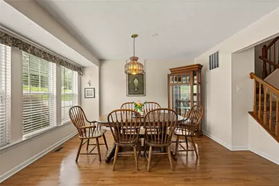 6305 Oyster Bay Ct, Bridgeville, PA 15017 - Photo 8