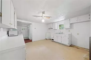 1351-1353 Mt Pleasant Rd, Hempfield Township, PA 15601 - Photo 38