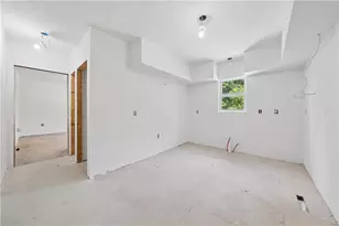 1351-1353 Mt Pleasant Rd, Hempfield Township, PA 15601 - Photo 18