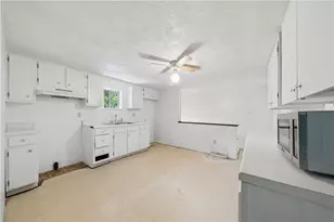 1351-1353 Mt Pleasant Rd, Hempfield Township, PA 15601 - Photo 36